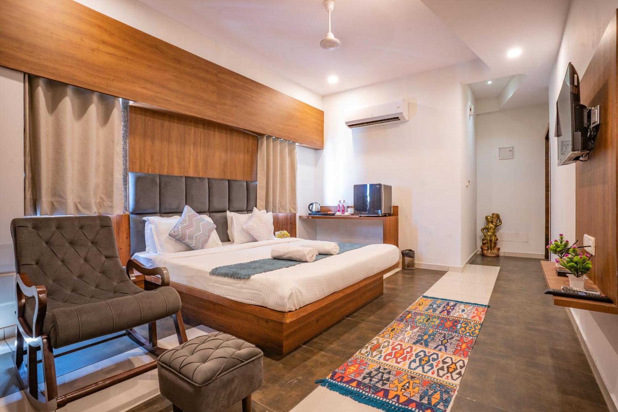 Hotel Naman Удайпур Экстерьер фото